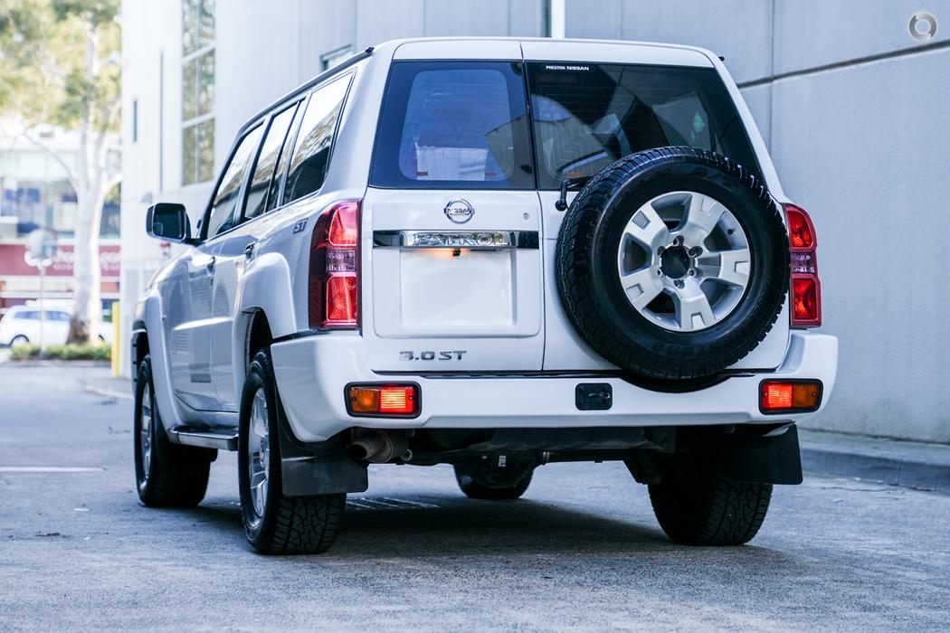 2016 Nissan Patrol Y61 GU 10 ST Wagon 7st 5dr Auto 4sp 4×4 582kg 3.0DT – #268