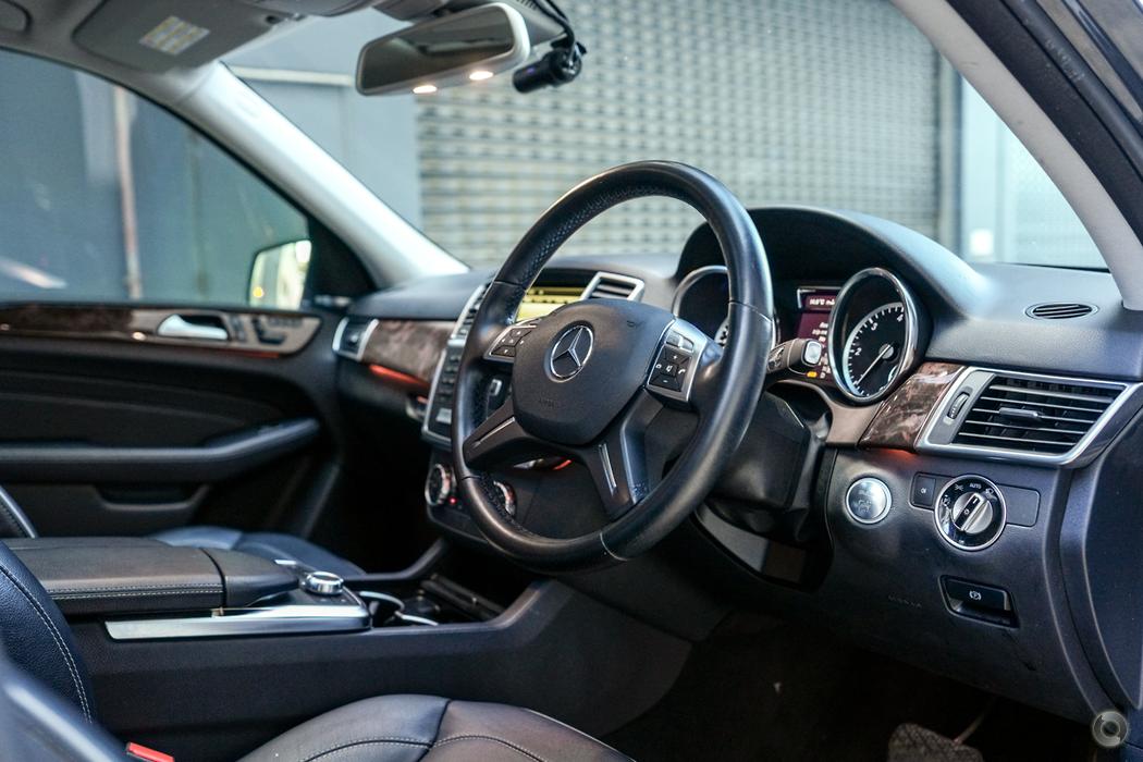 
								2013 Mercedes-Benz M-Class W166 ML350 BlueTEC Wagon 5dr 7G-TRONIC + 7sp 4×4 775kg 3.0DT # 315 full									