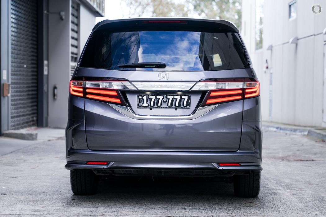 
								2017 Honda Odyssey RC MY17 VTi-L Wagon 7st 5dr CVT 7sp 2.4i (5yr warranty) # 286 full									