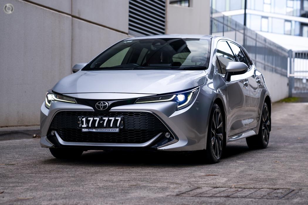 2018 Toyota Corolla MZEA12R ZR Hatchback 5dr CVT 10sp 2.0i #332
