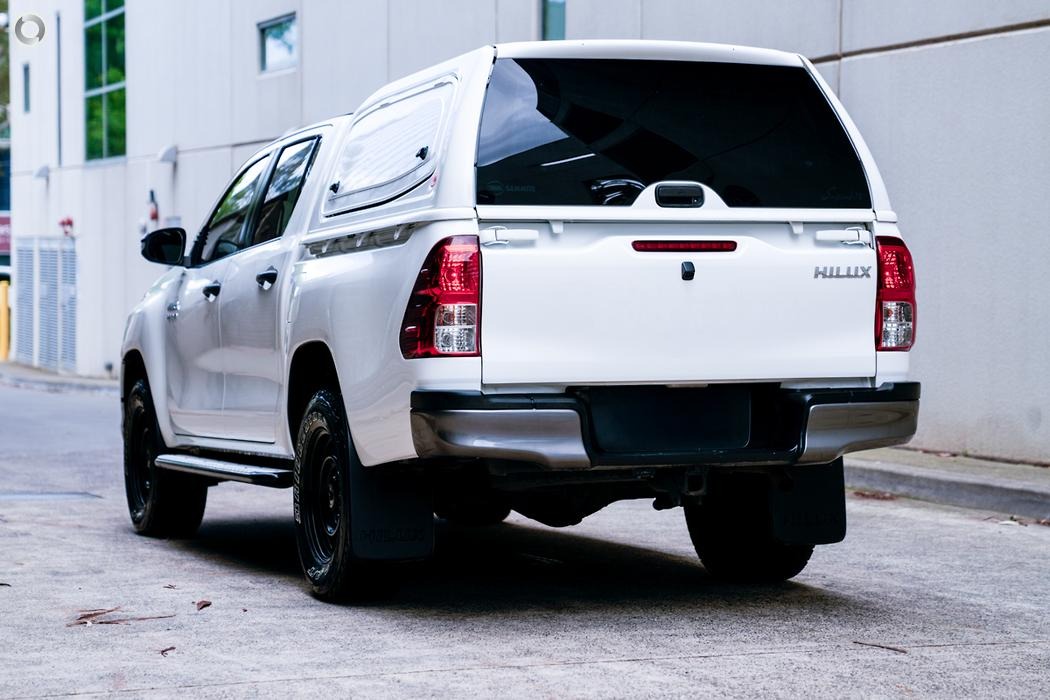 2020 Toyota Hilux GUN126R SR Utility Double Cab 4dr Spts Auto 6sp 4×4 955kg 2.8DT #404 sold