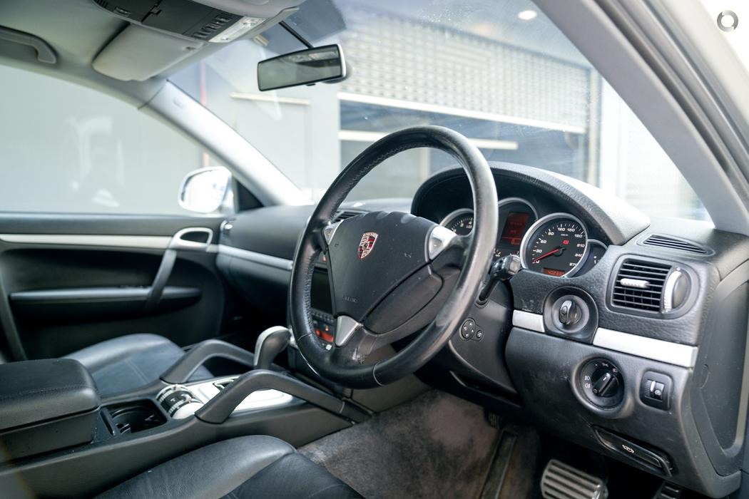 
								2004 Porsche Cayenne E1 S Wagon 5dr Spts Auto 6sp 4×4 835kg 4.5i # 458 sold full									