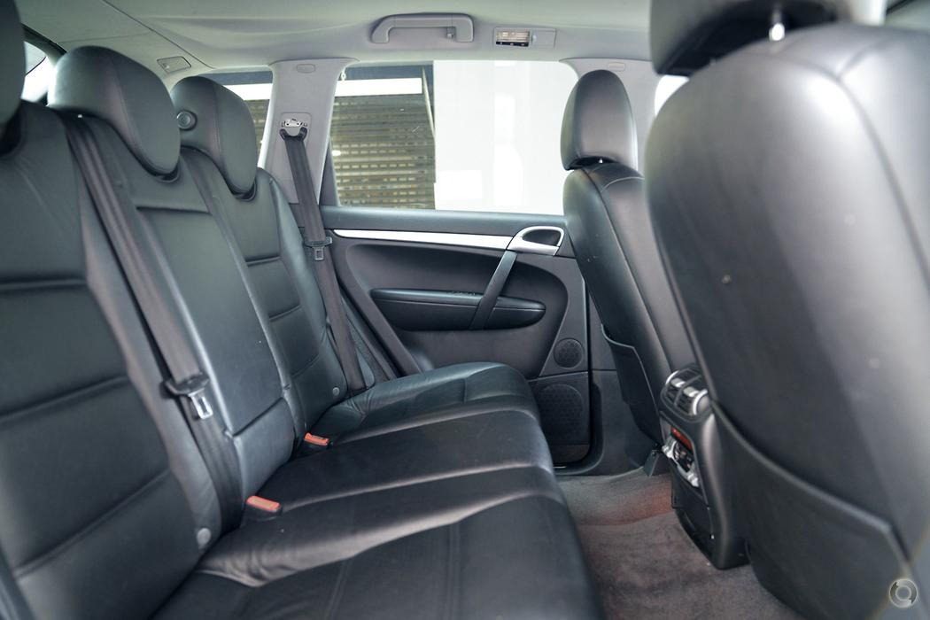 
								2004 Porsche Cayenne E1 S Wagon 5dr Spts Auto 6sp 4×4 835kg 4.5i # 458 sold full									