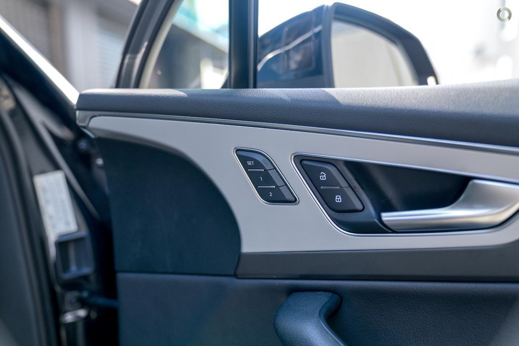 
								2018 Audi Q7 4M MY18 TDI Wagon 7st 5dr Tiptronic 8sp quattro 3.0DT (160kW) – #475 full									