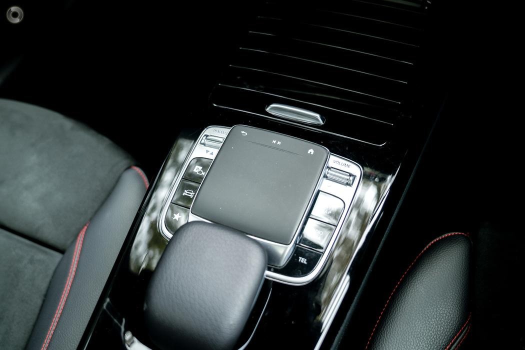 
								2019 Mercedes-Benz CLA-Class C118 800MY CLA200 Coupe 4dr DCT 7sp 1.3T #449 sold full									