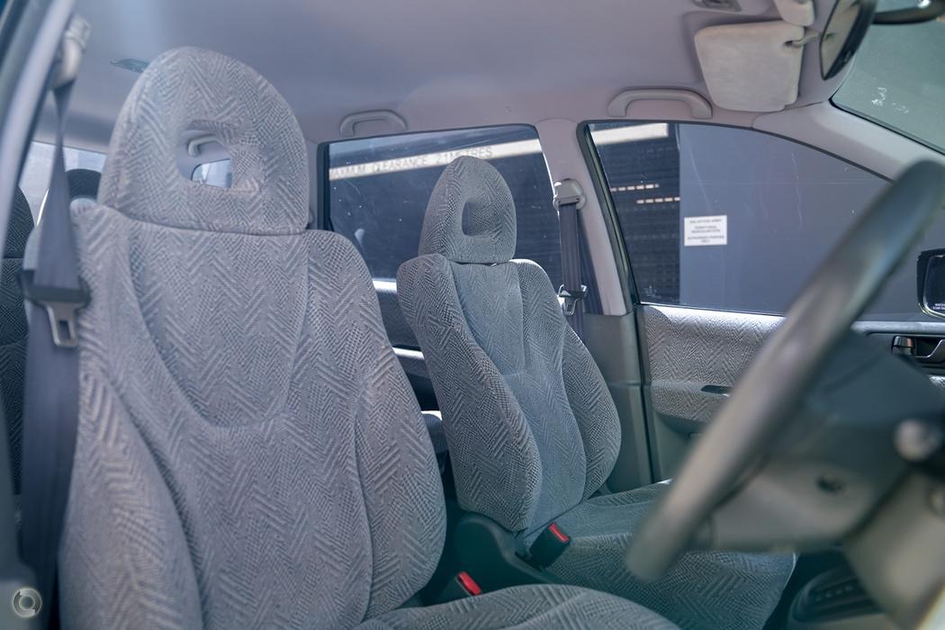 
								1998 Mitsubishi Nimbus UG GLX Wagon 7st 5dr Auto 4sp 2.4i – #513 full									