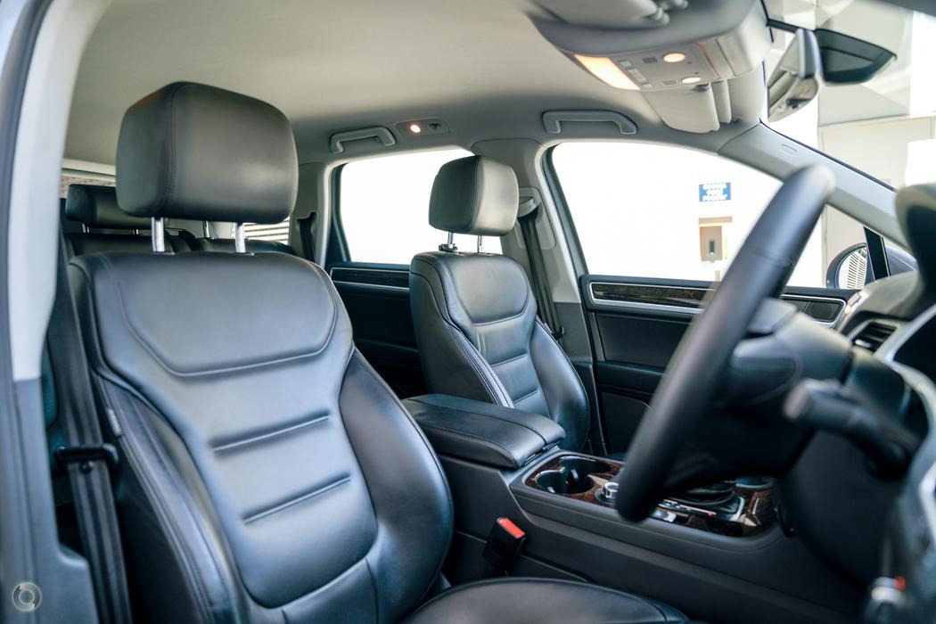 
								2011 Volkswagen Touareg 7P MY12 V6 TDI Wagon 5dr Tiptronic 8sp 4MOTION 681kg 3.0DT – #505 sold full									