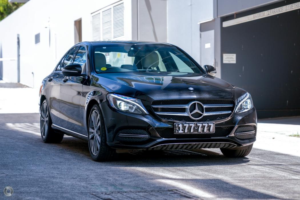 2014 Mercedes Benz C Class W205 C200 Sedan 4dr 7G TRONIC + 7sp 2.0T01