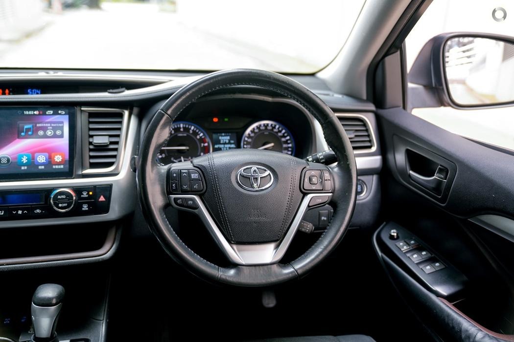 
								2015 Toyota Kluger GSU55R GXL Wagon 7st 5dr Spts Auto 6sp AWD 720kg 3.5i – #522 full									