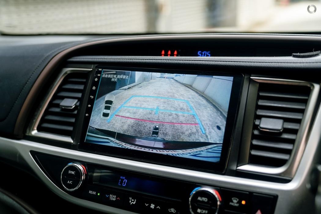 
								2015 Toyota Kluger GSU55R GXL Wagon 7st 5dr Spts Auto 6sp AWD 720kg 3.5i – #522 full									