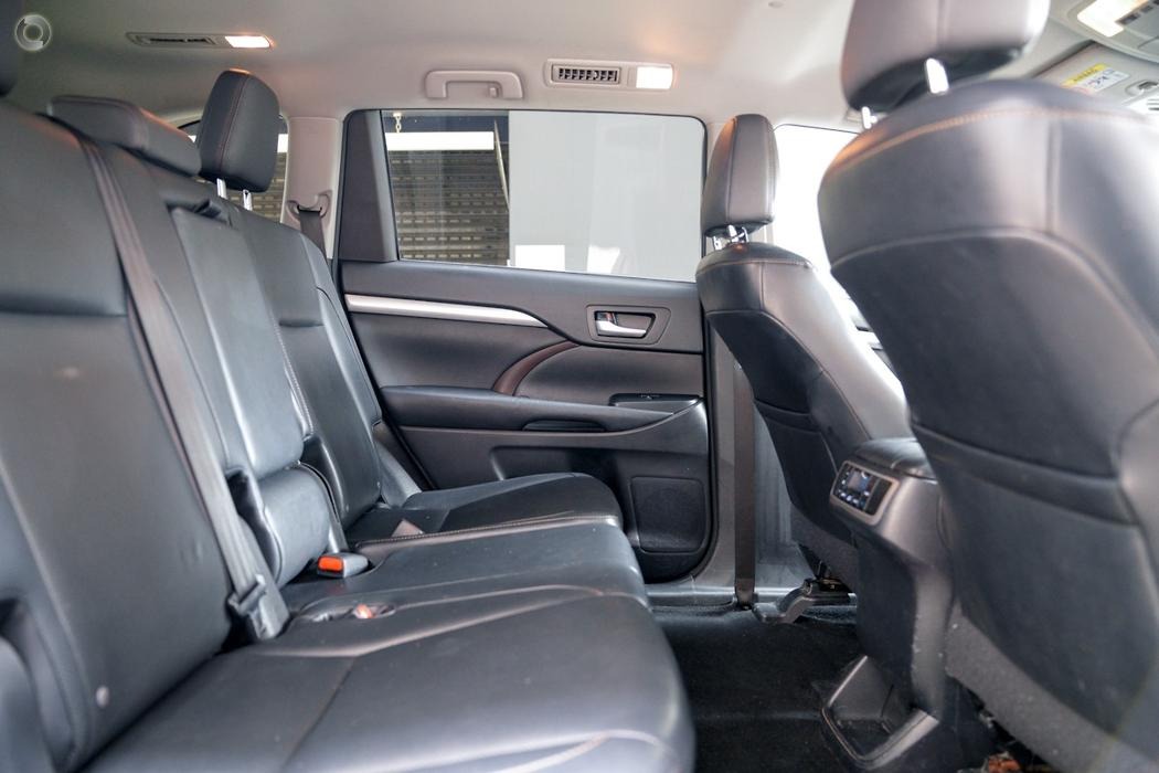 
								2015 Toyota Kluger GSU55R GXL Wagon 7st 5dr Spts Auto 6sp AWD 720kg 3.5i – #522 full									