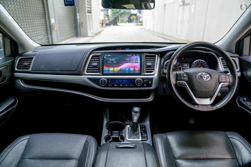 
								2015 Toyota Kluger GSU55R GXL Wagon 7st 5dr Spts Auto 6sp AWD 720kg 3.5i – #522 full									