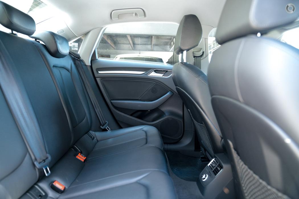 
								2019 Audi A3 8V MY20 35 TFSI S line plus Sedan 4dr S tronic 7sp 1.4T – #516 sold full									