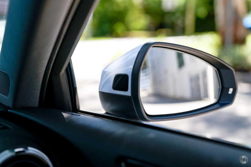 
								2019 Audi A3 8V MY20 35 TFSI S line plus Sedan 4dr S tronic 7sp 1.4T – #516 sold full									