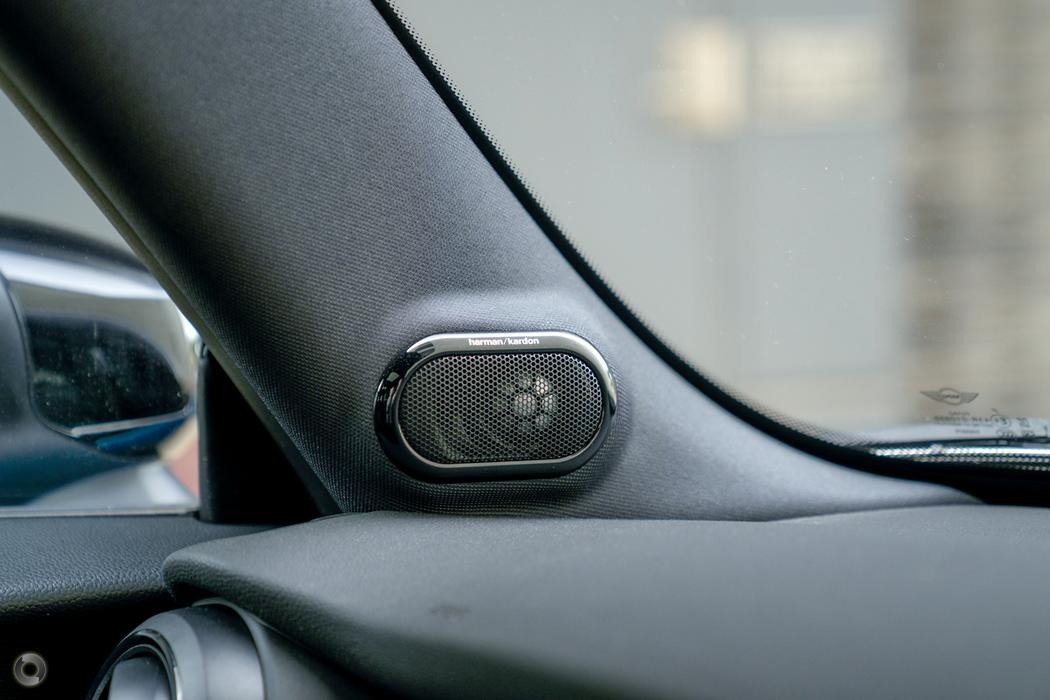 
								2023 MINI Hatch F56 LCI-2 Cooper S MINI Yours Hatchback 3dr D-CT 7sp 2.0T – #508 sold full									