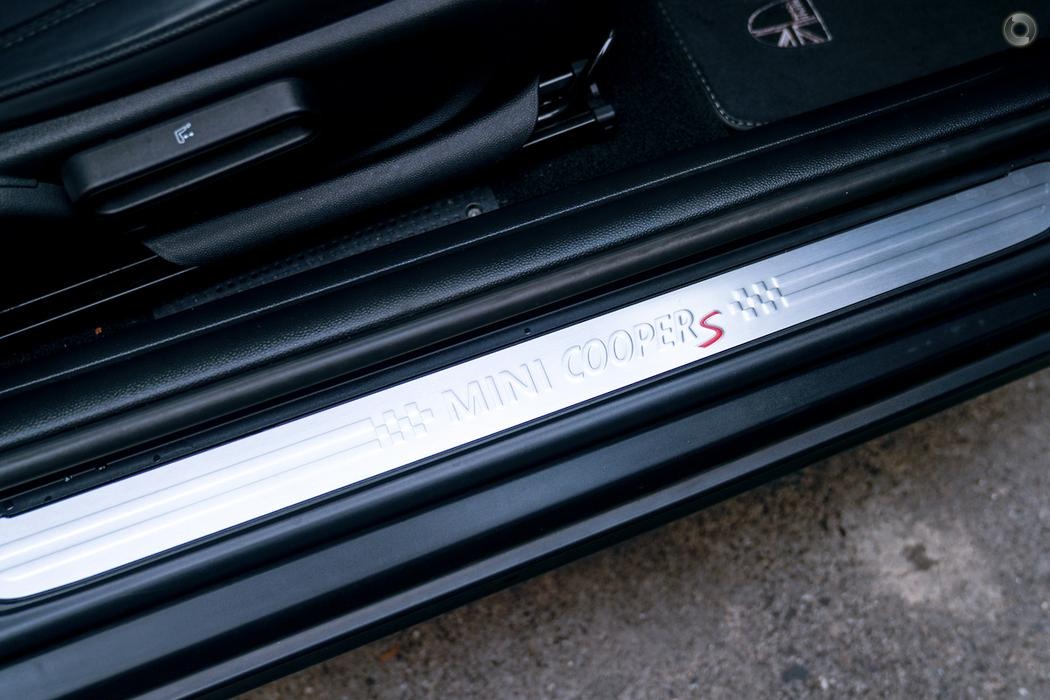 
								2023 MINI Hatch F56 LCI-2 Cooper S MINI Yours Hatchback 3dr D-CT 7sp 2.0T – #508 sold full									