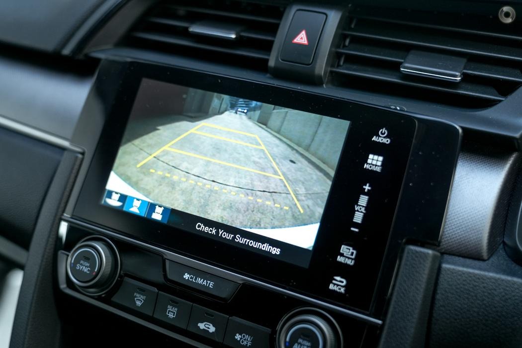 
								2017 Honda Civic 10th Gen MY17 VTi-L Hatchback 5dr CVT 1sp 1.5T – #577 full									