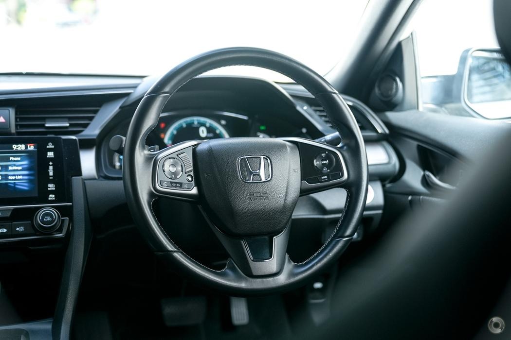 
								2017 Honda Civic 10th Gen MY17 VTi-L Hatchback 5dr CVT 1sp 1.5T – #577 full									