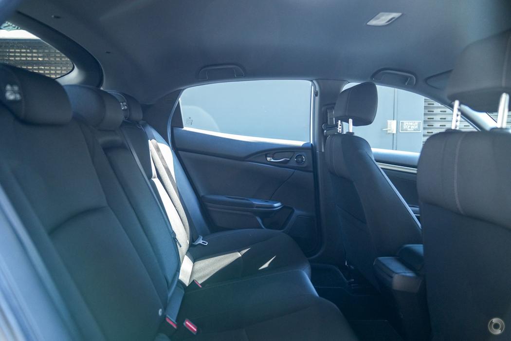 
								2018 Honda Civic 10th Gen MY18 VTi-S Hatchback 5dr CVT 1sp 1.8i – #569 full									