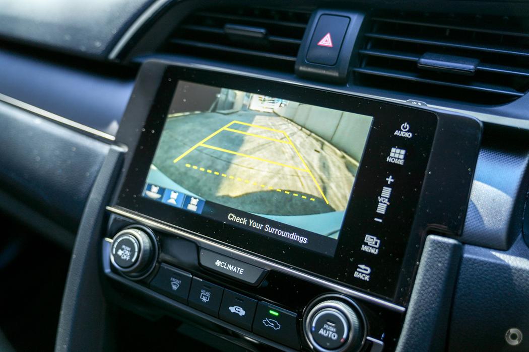 
								2018 Honda Civic 10th Gen MY18 VTi-S Hatchback 5dr CVT 1sp 1.8i – #569 full									