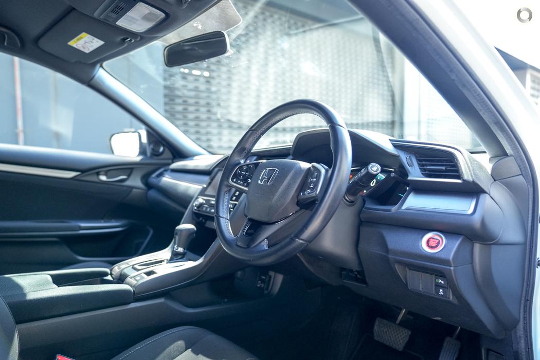 
								2018 Honda Civic 10th Gen MY18 VTi-S Hatchback 5dr CVT 1sp 1.8i – #569 full									