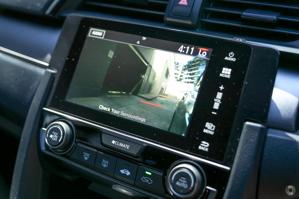 
								2018 Honda Civic 10th Gen MY18 VTi-S Hatchback 5dr CVT 1sp 1.8i – #569 full									