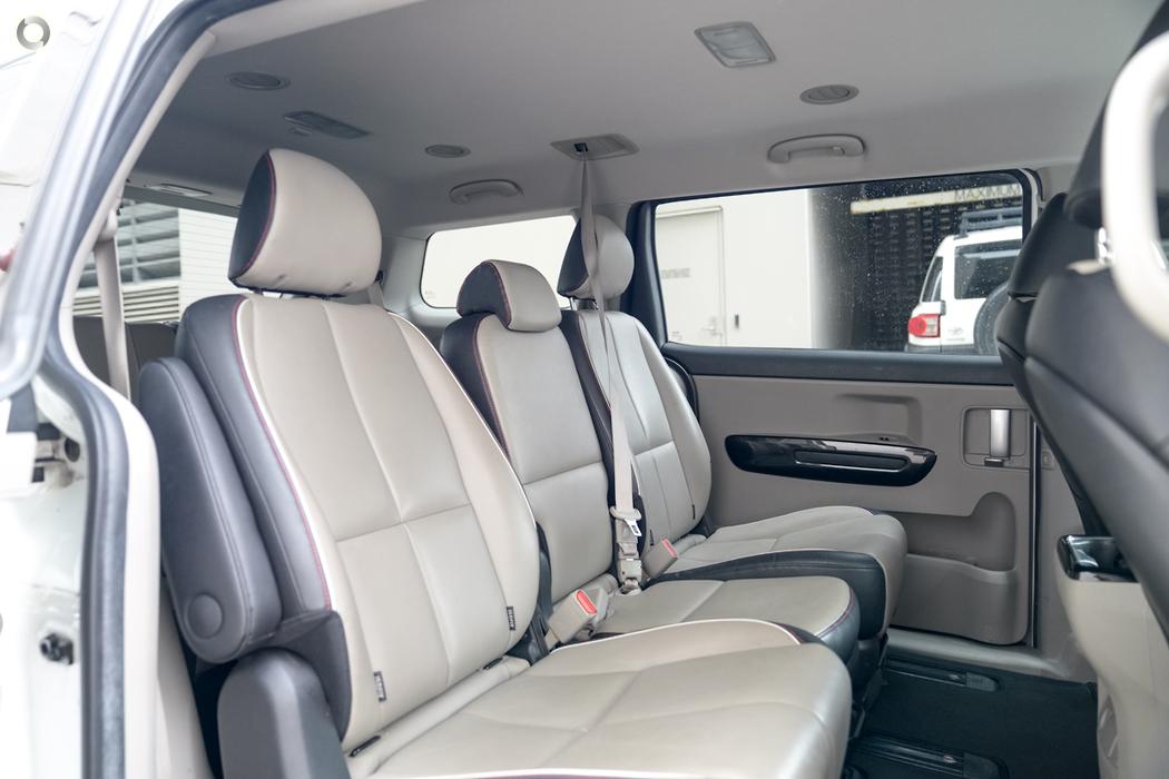 
								2018 Kia Carnival YP MY19 SLi Wagon 8st 5dr Spts Auto 8sp 2.2DT – #556 full									