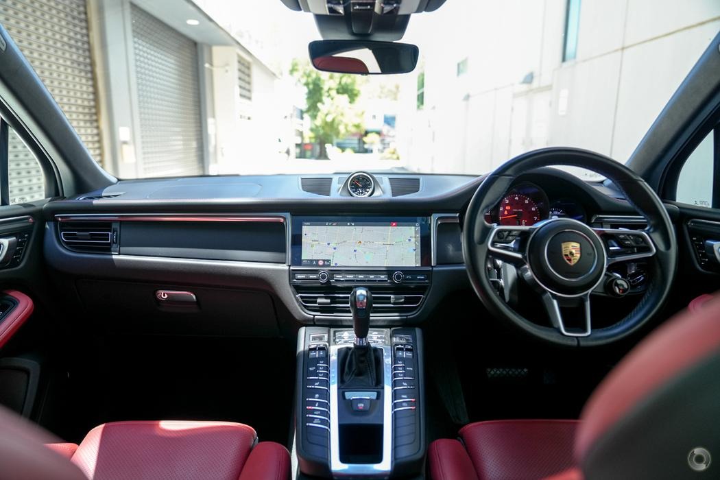 
								2019 Porsche Macan 95B MY20 Wagon 5dr PDK 7sp AWD 715kg 2.0T – #535 full									