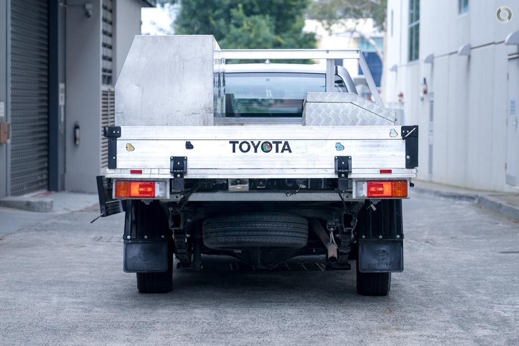 2023 Toyota Hilux TGN121R Workmate Cab Chassis Single Cab 2dr Spts Auto 6sp 4×2 1240kg 2.7i – #552 sold