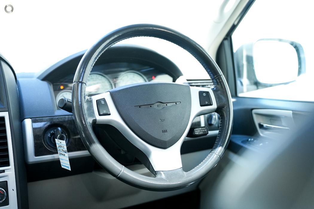 
								2011 Chrysler Grand Voyager RT 5th Gen MY10 Limited Wagon 7st 5dr Auto 6sp 3.8i – #599 full									