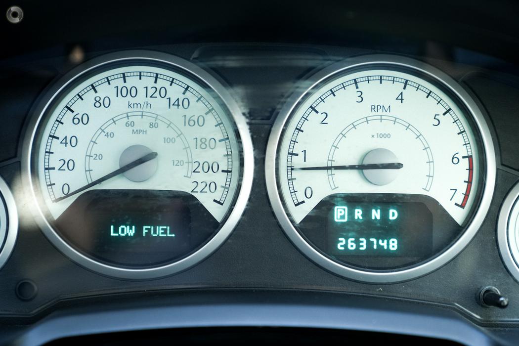 
								2011 Chrysler Grand Voyager RT 5th Gen MY10 Limited Wagon 7st 5dr Auto 6sp 3.8i – #599 full									