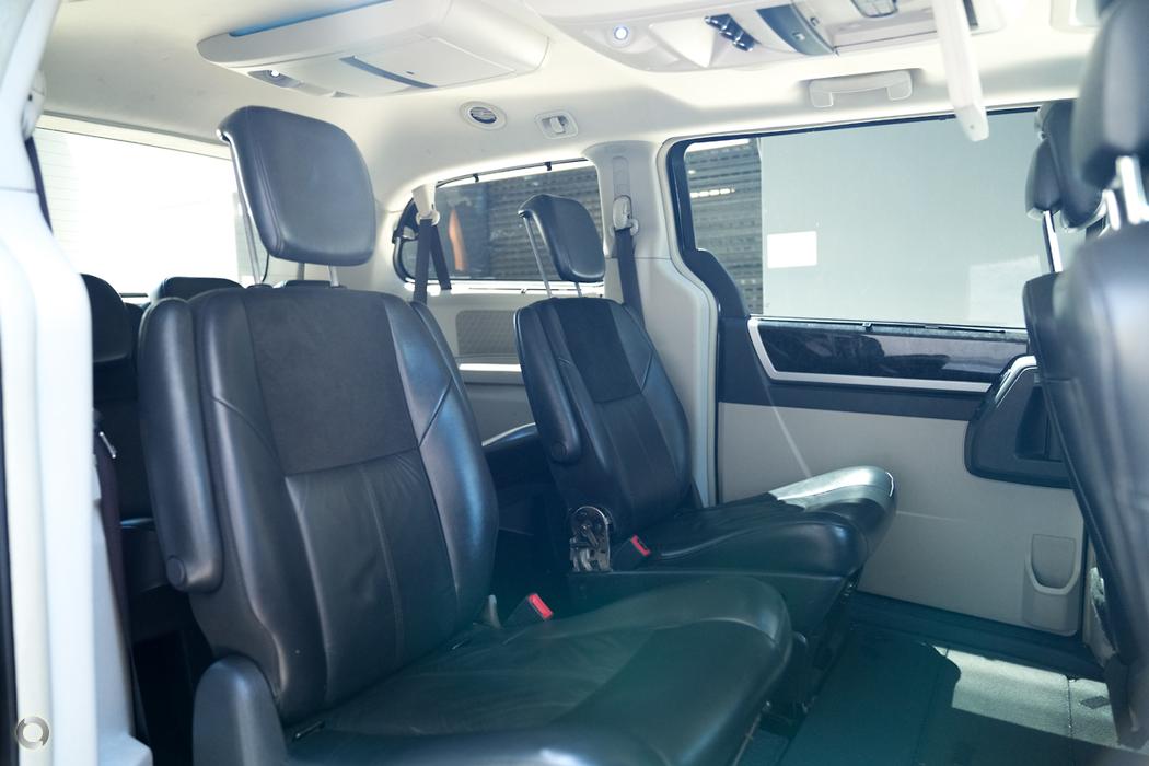 
								2011 Chrysler Grand Voyager RT 5th Gen MY10 Limited Wagon 7st 5dr Auto 6sp 3.8i – #599 full									