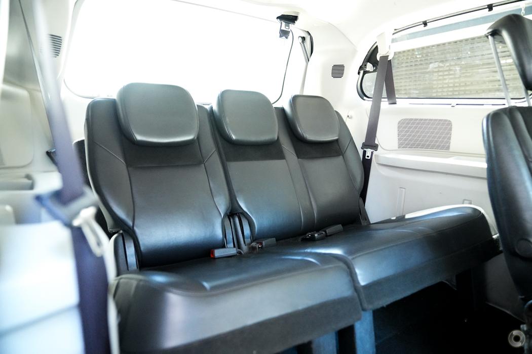 
								2011 Chrysler Grand Voyager RT 5th Gen MY10 Limited Wagon 7st 5dr Auto 6sp 3.8i – #599 full									