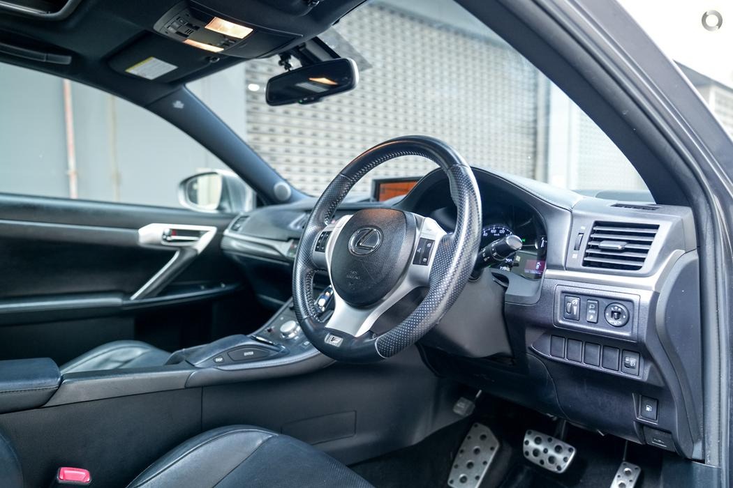 
								2011 Lexus CT ZWA10R CT200h F Sport Hatchback 5dr CVT 1sp 1.8i/60kW Hybrid – #582 full									