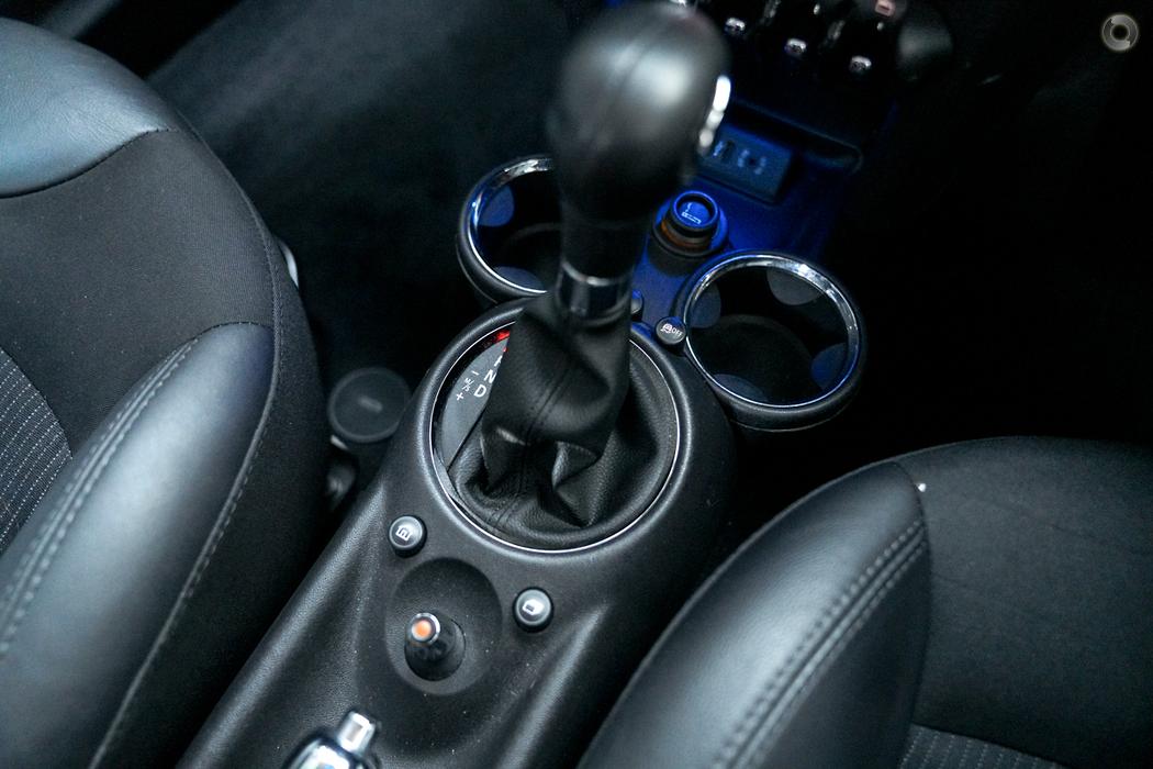 
								2013 MINI Hatch R56 LCI Cooper Hatchback 3dr Steptronic 6sp 1.6i – #590 full									