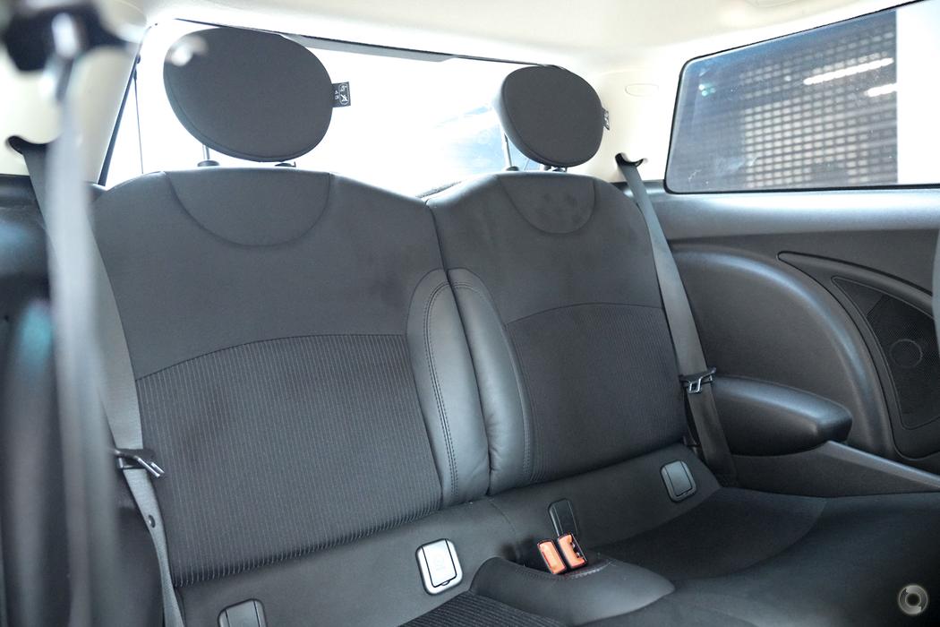 
								2013 MINI Hatch R56 LCI Cooper Hatchback 3dr Steptronic 6sp 1.6i – #590 full									