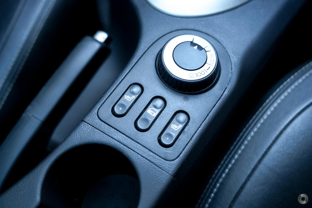 
								2013 Nissan Dualis J10W Series 3 MY12 Ti-L Hatchback 5dr X-tronic 6sp AWD 2.0i – #588 full									