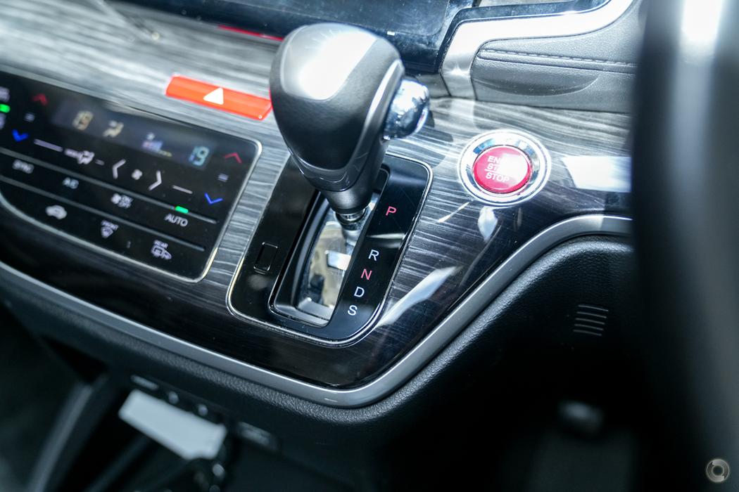 
								2014 Honda Odyssey RC MY14 VTi-L Wagon 7st 5dr CVT 7sp 2.4i – #603 full									