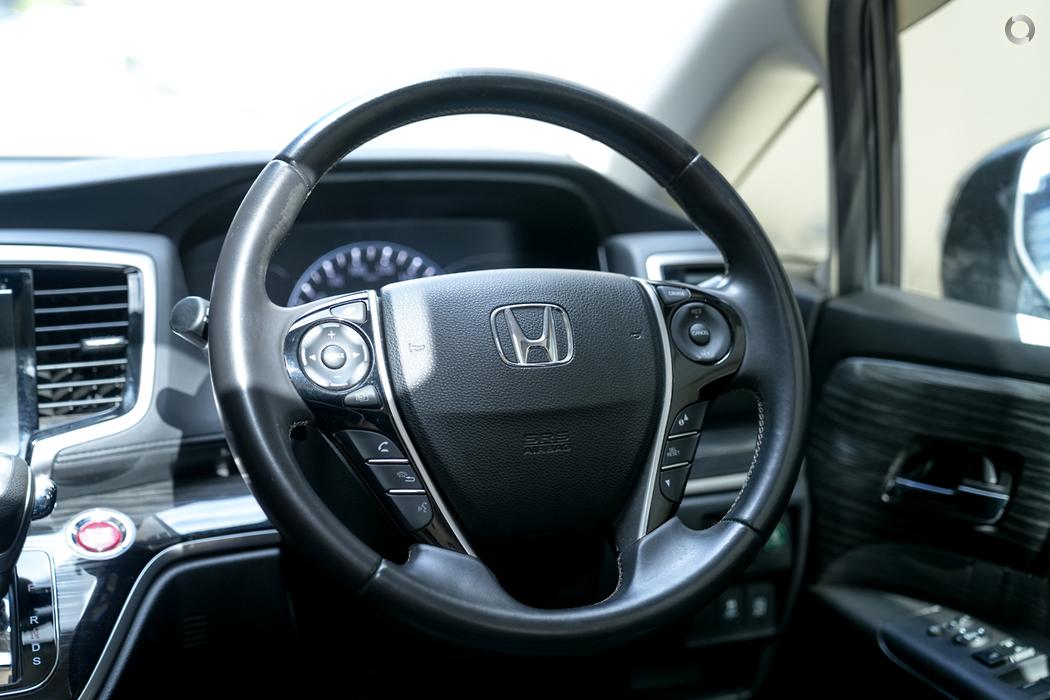 
								2014 Honda Odyssey RC MY14 VTi-L Wagon 7st 5dr CVT 7sp 2.4i – #603 full									