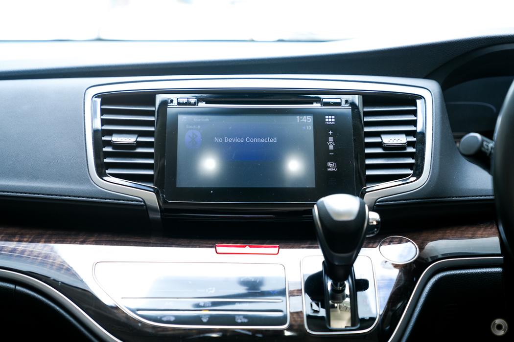 
								2014 Honda Odyssey RC MY14 VTi Wagon 8st 5dr CVT 7sp 2.4i – #606 full									