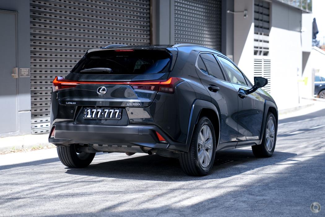 
								2019 Lexus UX MZAA10R UX200 Luxury Hatchback 5dr CVT 1sp 2WD 2.0i #605 full									