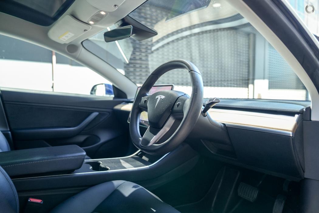 
								2019 Tesla Model 3 MY20 Standard Range Plus Sedan 4dr Reduction Gear 1sp 190kW – #581 sold full									