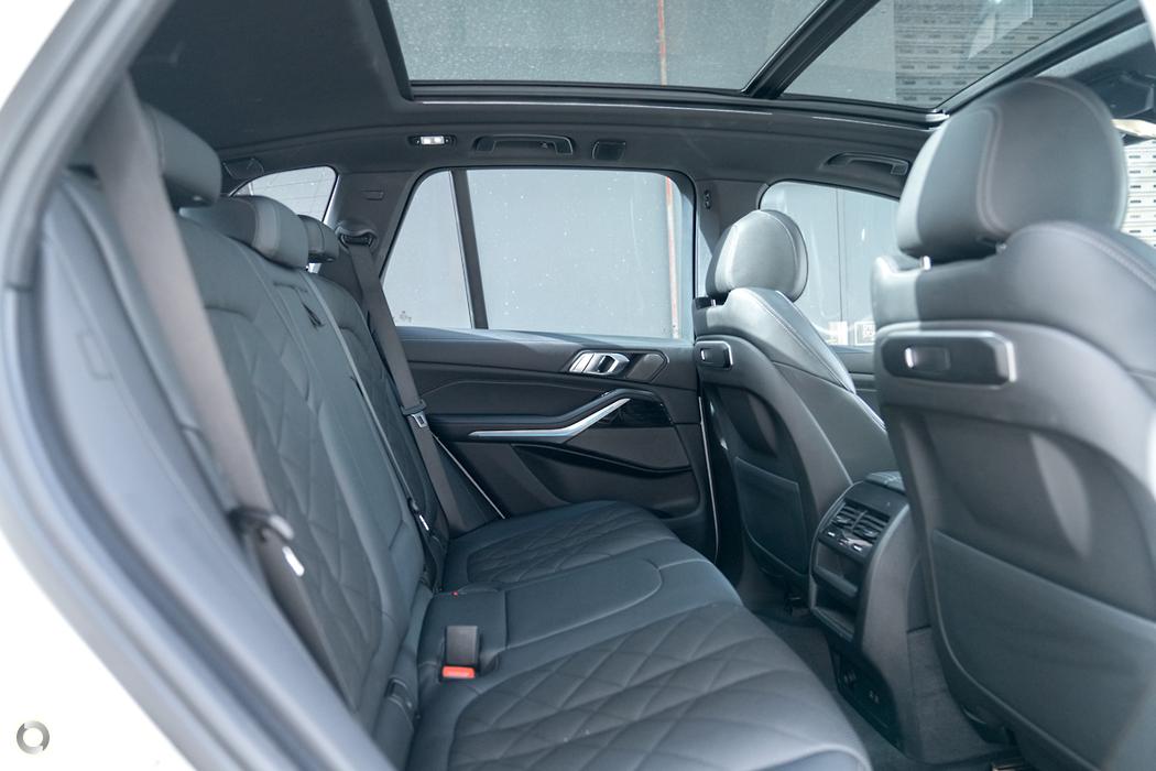 
								2023 BMW X5 G05 LCI xDrive30d M Sport Wagon 5dr Steptronic 8sp 4×4 730kg 3.0DT full									