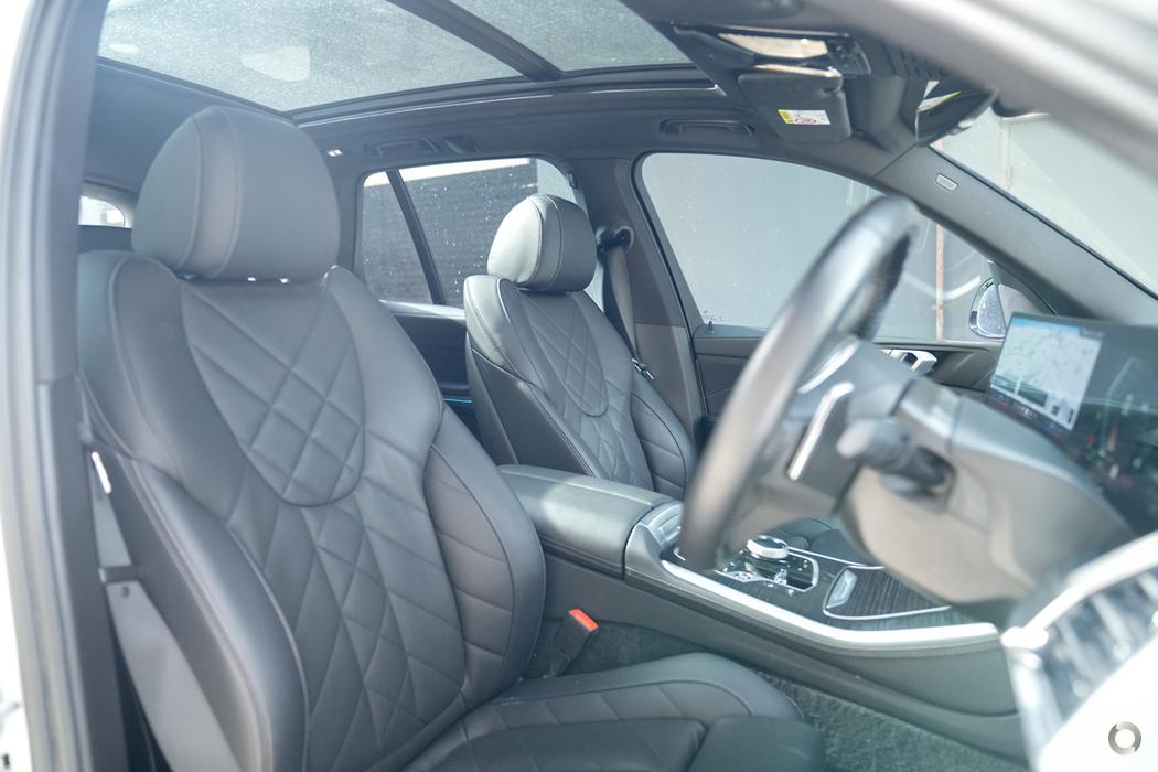 
								2023 BMW X5 G05 LCI xDrive30d M Sport Wagon 5dr Steptronic 8sp 4×4 730kg 3.0DT full									