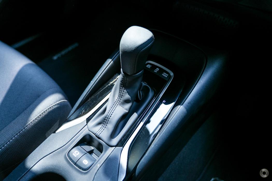 
								2024 Toyota Corolla ZWE219R Ascent Sport Hybrid Hatchback 5dr E-CVT 1sp 1.8i/70kW Hybrid – #596 sold full									