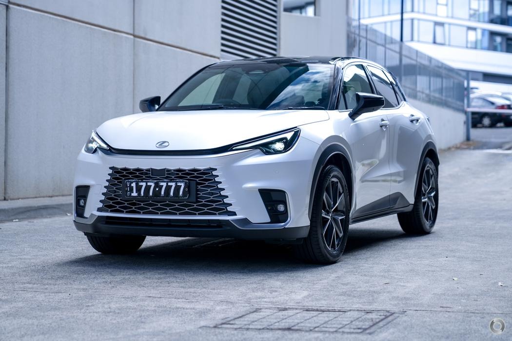 2025 Lexus LBX MAYH10R Luxury Wagon 5dr E-CVT 1sp 2WD 1.5i69kW Hybrid – #586