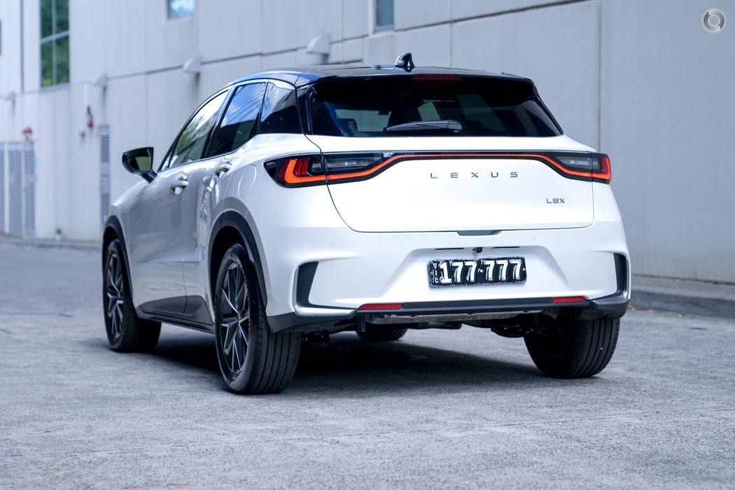 2025 Lexus LBX MAYH10R Luxury Wagon 5dr E-CVT 1sp 2WD 1.5i69kW Hybrid – #586