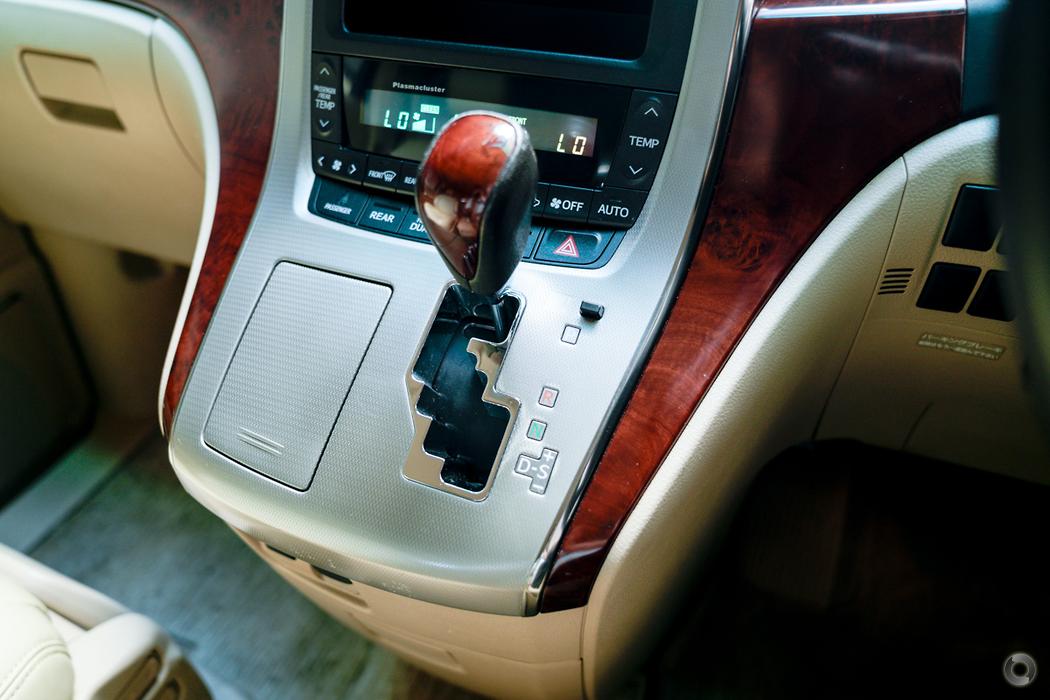 
								2008 Toyota Alphard GGH20W 350G Van Wagon 7st 5dr Auto 6sp 3.5i [IMP] – #629 full									