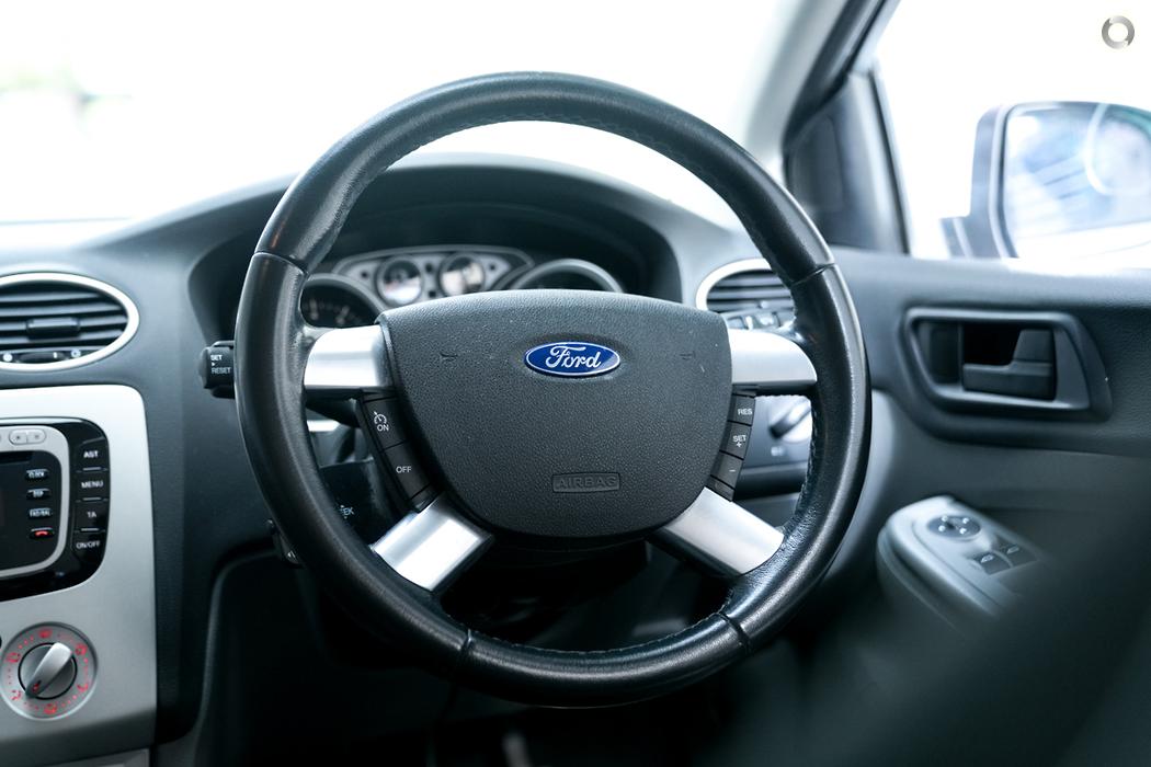 
								2010 Ford Focus LV Mk II LX Hatchback 5dr Spts Auto 4sp 2.0i – #635 full									