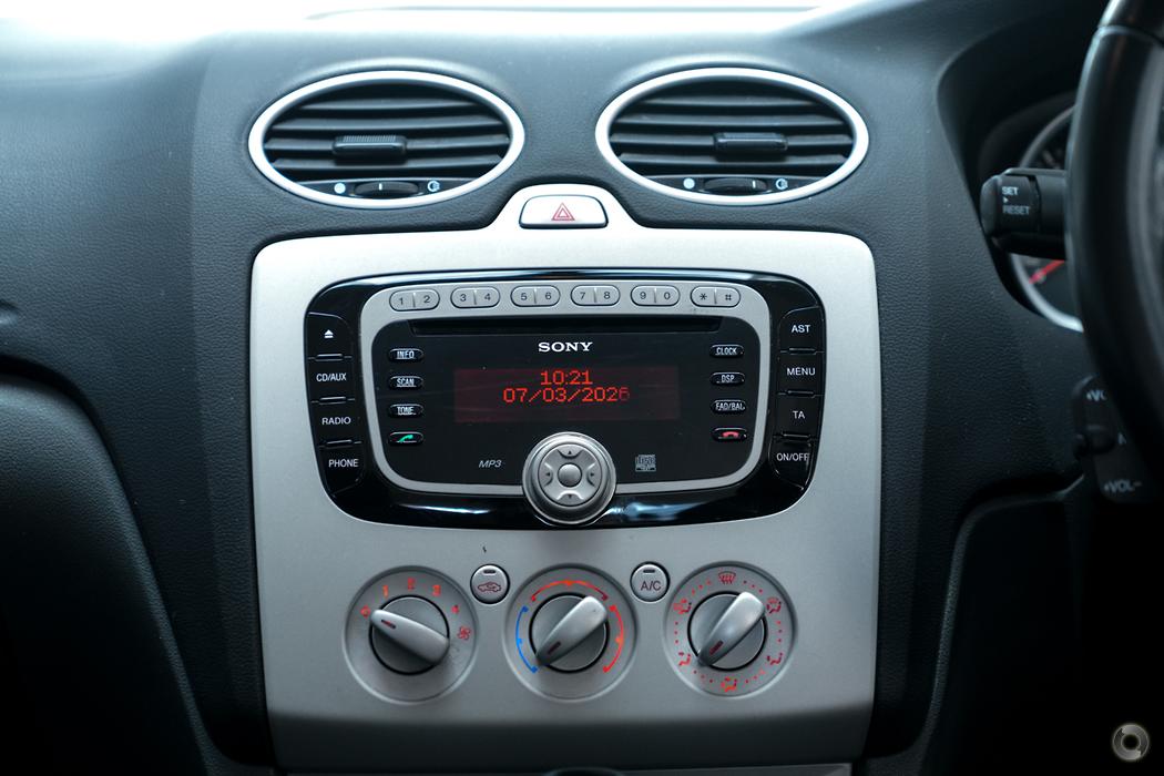 
								2010 Ford Focus LV Mk II LX Hatchback 5dr Spts Auto 4sp 2.0i – #635 full									